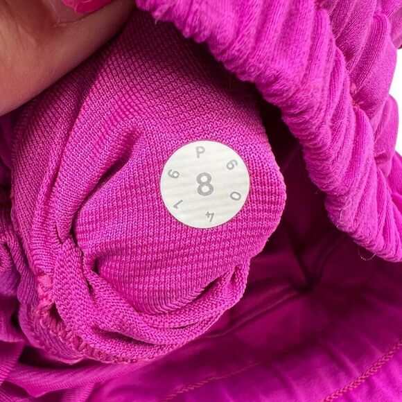 Lululemon Hotty Hot Reflective Stripe Short in Regal Plum Size 8 - Picture 3 of 7
